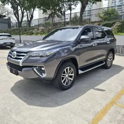 TOYOTA-HILUX SW4-2019