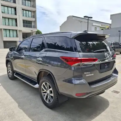 TOYOTA-HILUX SW4-2019