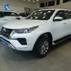 TOYOTA HILUX SW4 2.8 D-4D TURBO DIESEL SRX 7L 4X4 AUTOMÁTICO TOYOTA HILUX SW4 2.8 D-4D TURBO DIESEL SRX 7L 4X4 AUTOMÁTICO