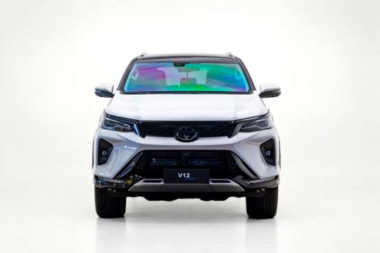 TOYOTA-HILUX SW4-2023