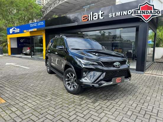 TOYOTA-HILUX SW4-2.8 D-4D TURBO DIESEL SRX PLATINUM 7L 4X4 AUTOMÁTICO TOYOTA-HILUX SW4-2024