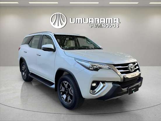 TOYOTA-HILUX SW4-2.8 SRX DIAMOND 4X4 7 LUGARES 16V TURBO INTERCOOLER DIESEL 4P AUTOMÁTICO TOYOTA-HILUX SW4-2019