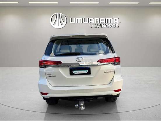 TOYOTA-HILUX SW4-2.8 SRX DIAMOND 4X4 7 LUGARES 16V TURBO INTERCOOLER DIESEL 4P AUTOMÁTICO TOYOTA-HILUX SW4-2019