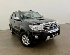 TOYOTA HILUX SW4 3.0 SRV 4X4 7 LUGARES 16V TURBO INTERCOOLER DIESEL 4P AUTOMÁTICO TOYOTA HILUX SW4 3.0 SRV 4X4 7 LUGARES 16V TURBO INTERCOOLER DIESEL 4P AUTOMÁTICO