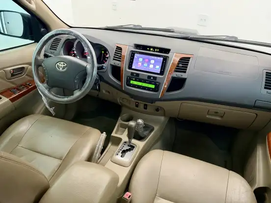 TOYOTA-HILUX SW4-2011