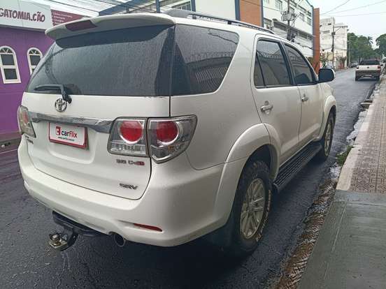 TOYOTA-HILUX SW4-3.0 SRV 4X4 16V TURBO INTERCOOLER DIESEL 4P AUTOMÁTICO TOYOTA-HILUX SW4-2014