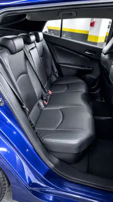 TOYOTA-PRIUS-2017