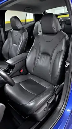 TOYOTA-PRIUS-2017