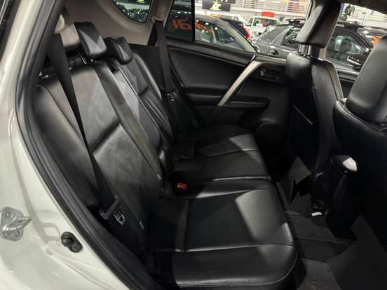 TOYOTA-RAV4-2014