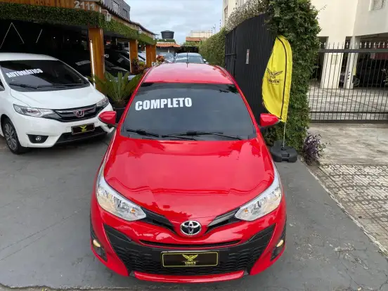 TOYOTA-YARIS-2018