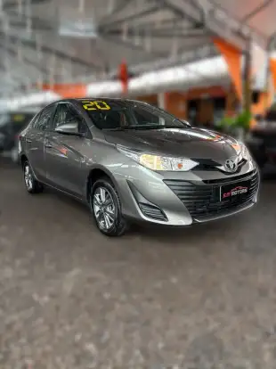 TOYOTA-YARIS-2020