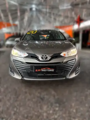 TOYOTA-YARIS-2020
