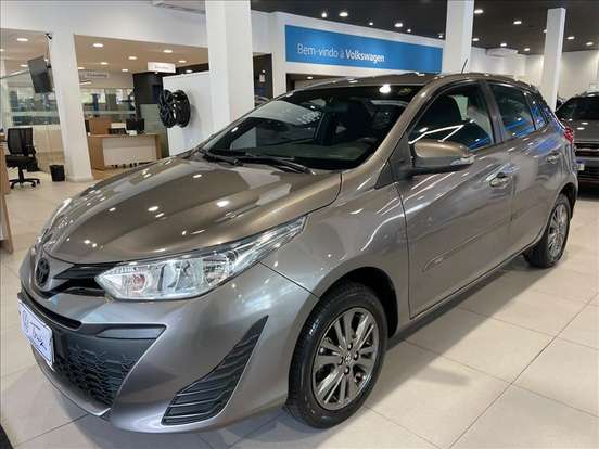 TOYOTA-YARIS-2020