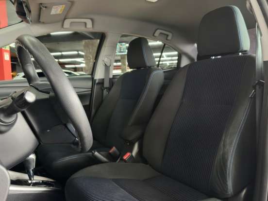 TOYOTA-YARIS-2019