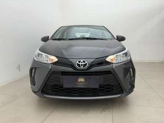 TOYOTA-YARIS-2024