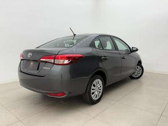 TOYOTA-YARIS-2024