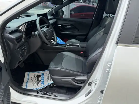 TOYOTA-YARIS CROSS-2026