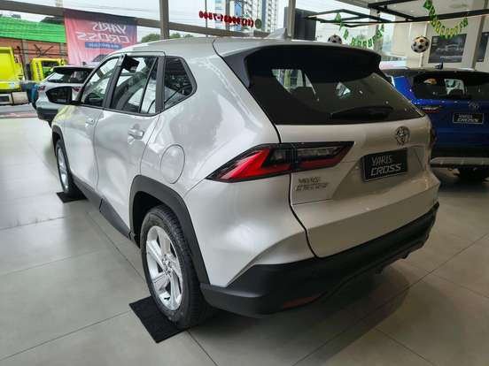 TOYOTA-YARIS CROSS-2026