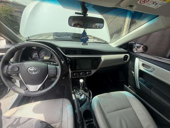 TOYOTA-COROLLA-2018