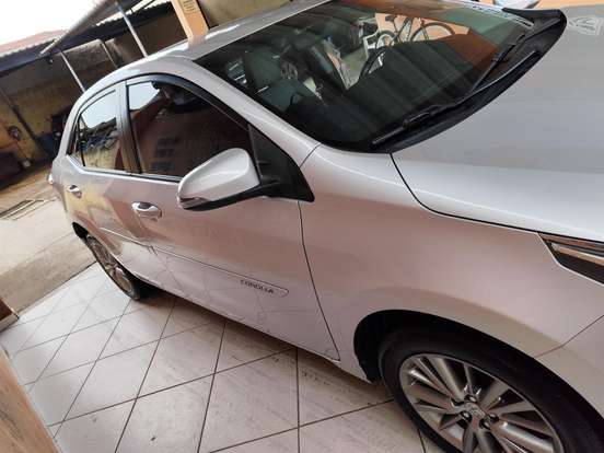 TOYOTA-COROLLA-2018