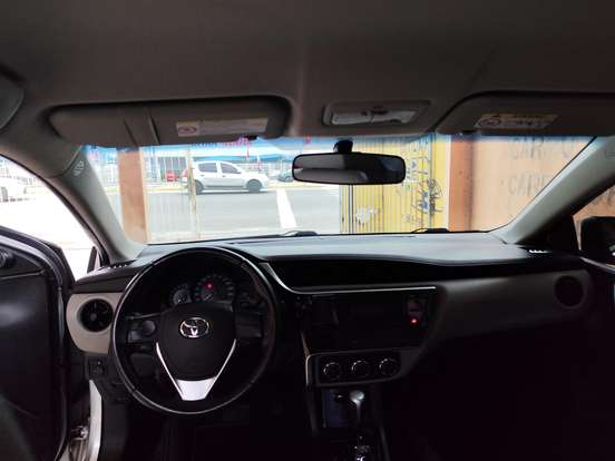 TOYOTA-COROLLA-2018