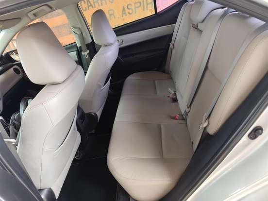 TOYOTA-COROLLA-2018