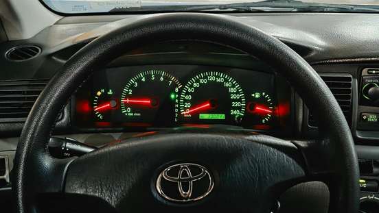 TOYOTA-COROLLA-2005
