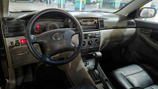 TOYOTA-COROLLA-2005