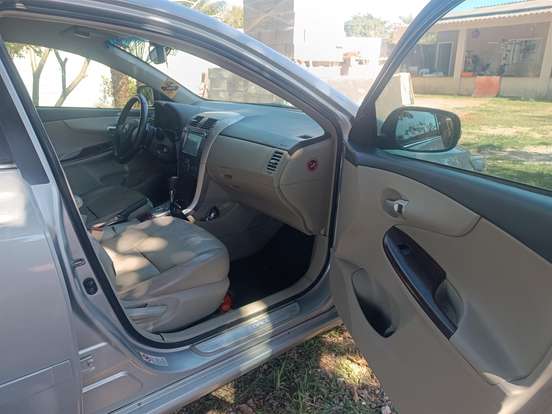 TOYOTA-COROLLA-2013