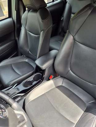 TOYOTA-COROLLA CROSS-2023