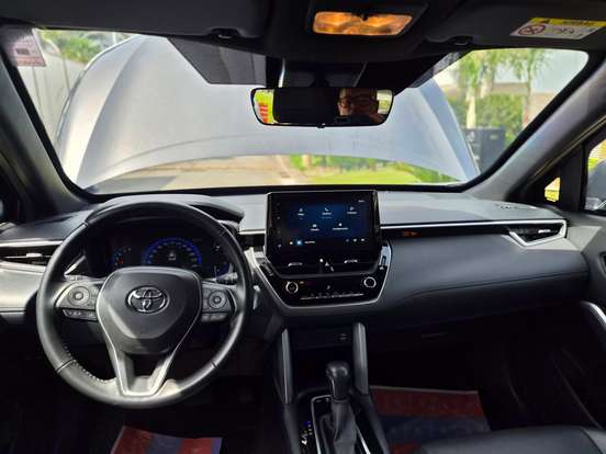 TOYOTA-COROLLA CROSS-2023