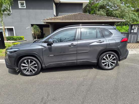 TOYOTA-COROLLA CROSS-2023