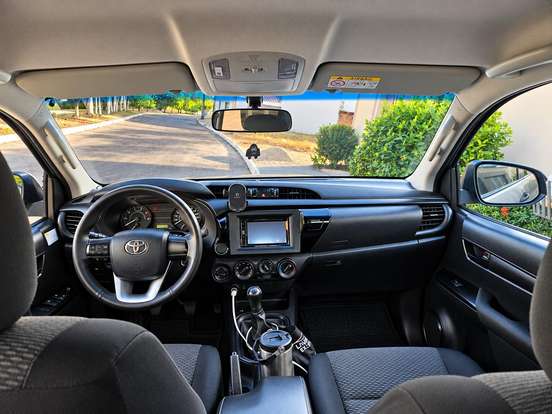 TOYOTA-HILUX-2020