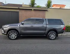 TOYOTA HILUX 2.8 SRX 4X4 CD 16V DIESEL 4P AUTOMÁTICO TOYOTA HILUX 2.8 SRX 4X4 CD 16V DIESEL 4P AUTOMÁTICO