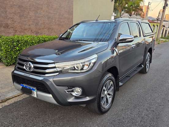 TOYOTA-HILUX-2.8 SRX 4X4 CD 16V DIESEL 4P AUTOMÁTICO TOYOTA-HILUX-2016