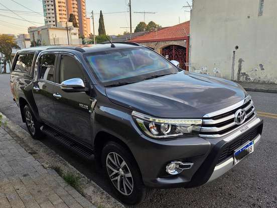 TOYOTA-HILUX-2.8 SRX 4X4 CD 16V DIESEL 4P AUTOMÁTICO TOYOTA-HILUX-2016