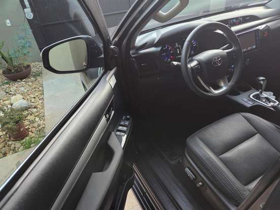TOYOTA-HILUX-2016