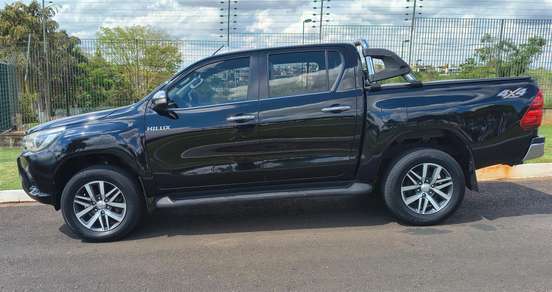 TOYOTA-HILUX-2.8 SRX 4X4 CD 16V DIESEL 4P AUTOMÁTICO TOYOTA-HILUX-2016