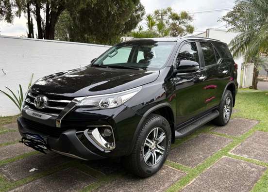 TOYOTA-HILUX SW4-2019