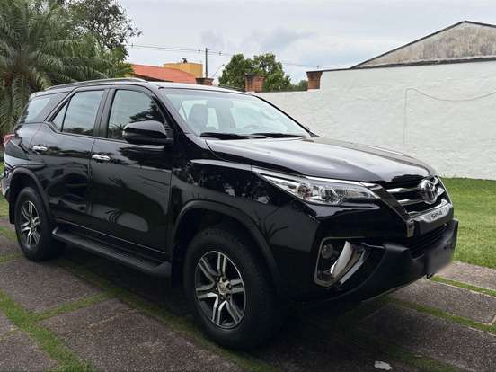 TOYOTA-HILUX SW4-2.7 SRV 7 LUGARES 4X2 16V FLEX 4P AUTOMÁTICO TOYOTA-HILUX SW4-2019