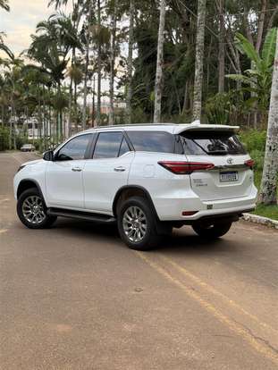 TOYOTA-HILUX SW4-2022