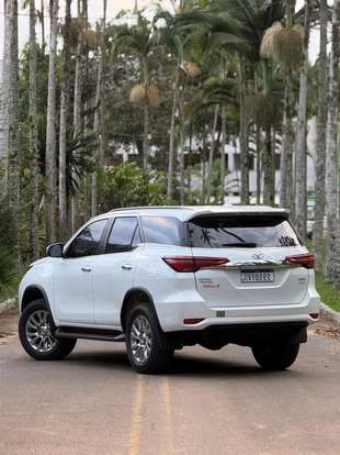TOYOTA-HILUX SW4-2022