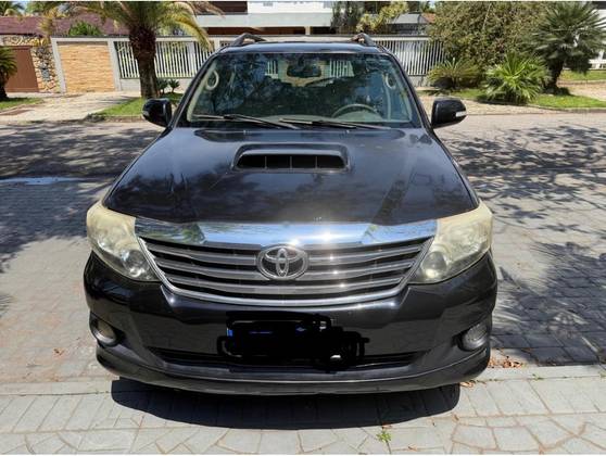 TOYOTA HILUX SW4 3.0 SRV 4X4 7 LUGARES 16V TURBO INTERCOOLER DIESEL 4P AUTOMÁTICO