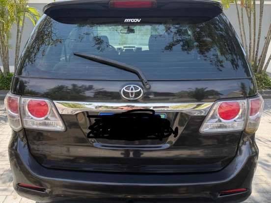 TOYOTA-HILUX SW4-3.0 SRV 4X4 7 LUGARES 16V TURBO INTERCOOLER DIESEL 4P AUTOMÁTICO TOYOTA-HILUX SW4-2013