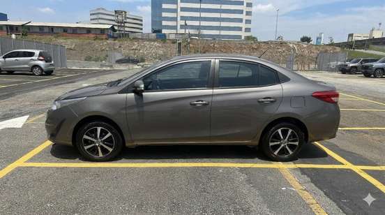 TOYOTA-YARIS-2018