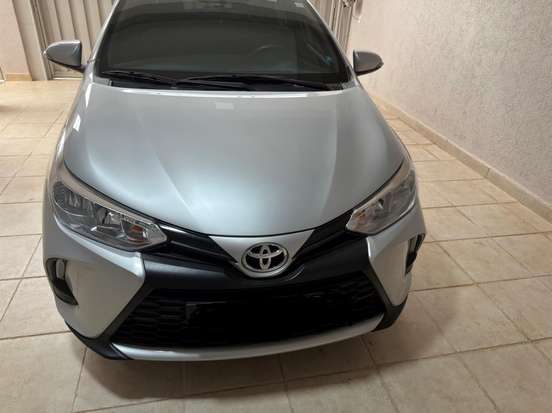 TOYOTA-YARIS-2022