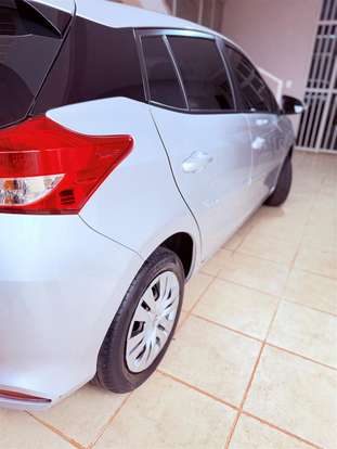 TOYOTA-YARIS-2022