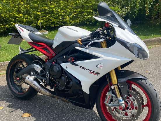 TRIUMPH-DAYTONA 675R ABS TRIUMPH-DAYTONA 675R ABS-2013