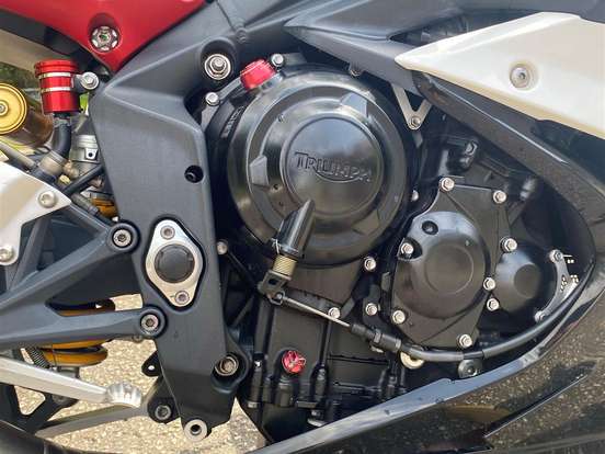TRIUMPH-DAYTONA 675R ABS TRIUMPH-DAYTONA 675R ABS-2013