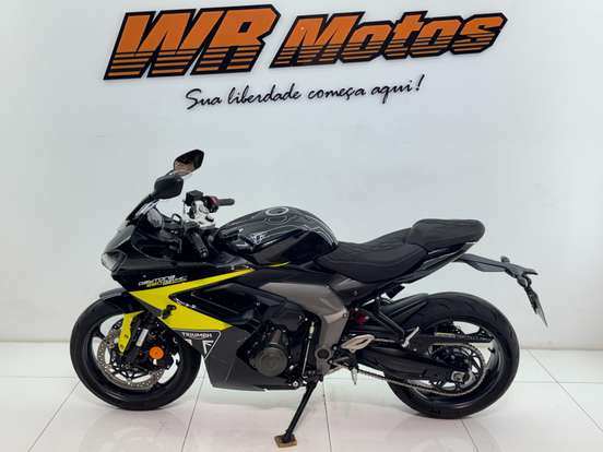 TRIUMPH-DAYTONA 660-2025